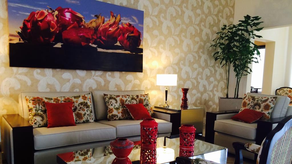 Carnaval Hotel Casino เอนการ์นาซิออน ภายนอก รูปภาพ A staged home for sale