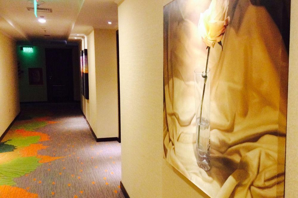 Carnaval Hotel Casino เอนการ์นาซิออน ภายนอก รูปภาพ A corridor at the hotel