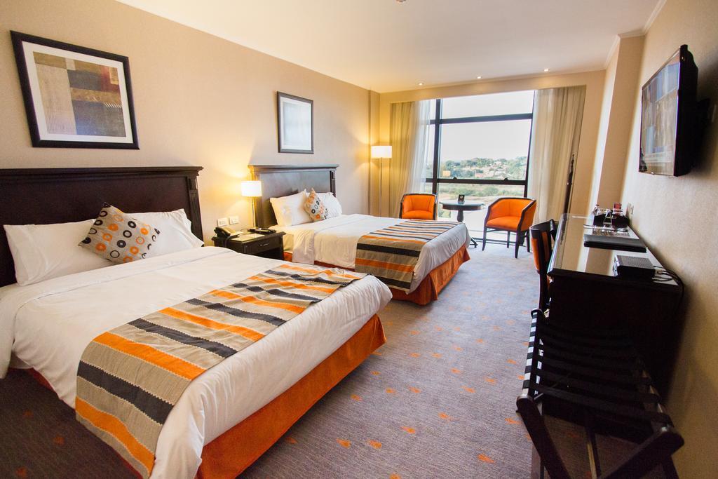 Carnaval Hotel Casino เอนการ์นาซิออน ภายนอก รูปภาพ