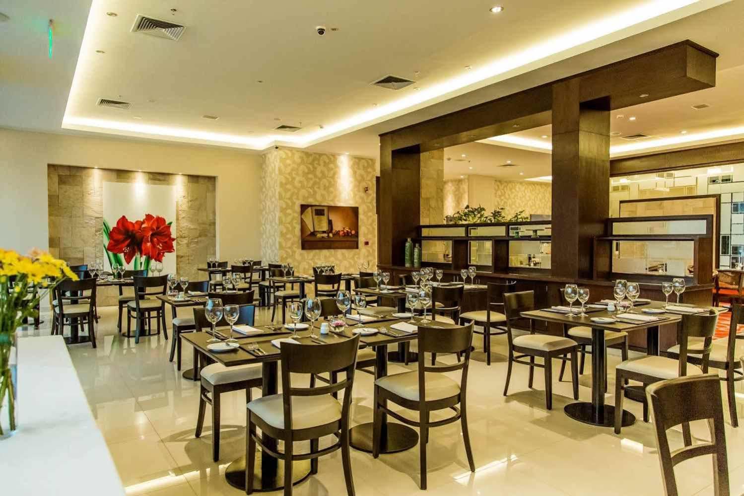 Carnaval Hotel Casino เอนการ์นาซิออน ภายนอก รูปภาพ Restaurant